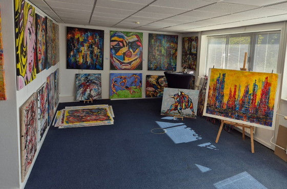 Image 1 of Jovan Srijemac (1962) - Día gris en la ciudad