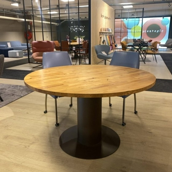 Image 1 of Tavolo da pranzo ovale Bert Plantagie - Ø130