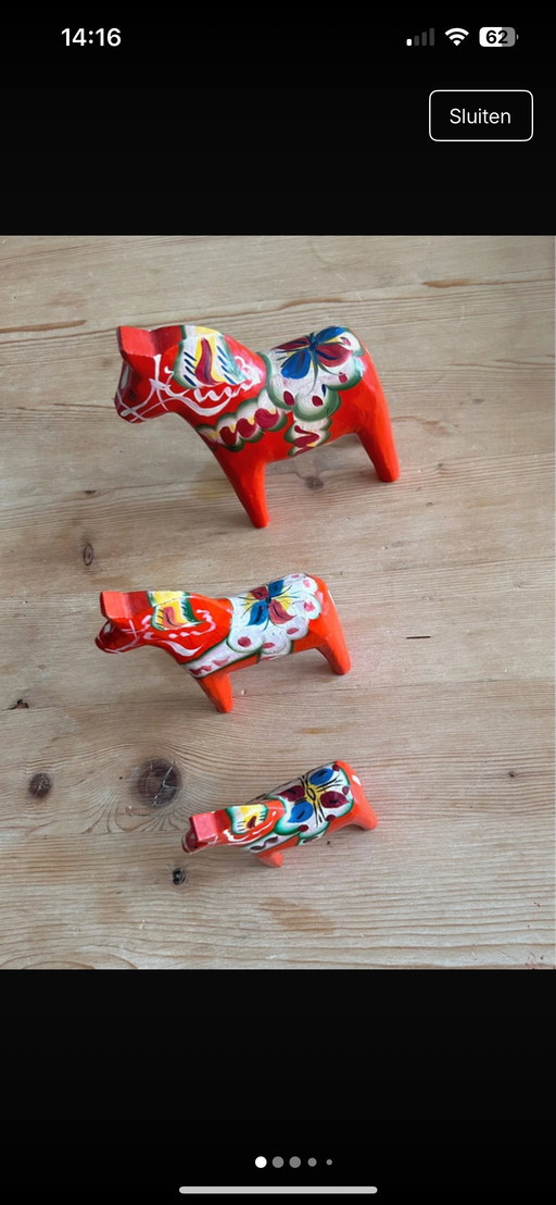 Beautiful set of vintage Swedish Dala horses