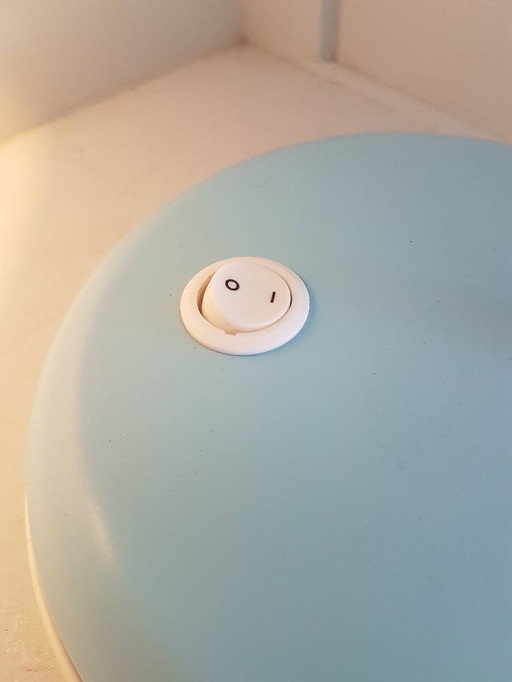 Lampada da tavolo vintage blu baby