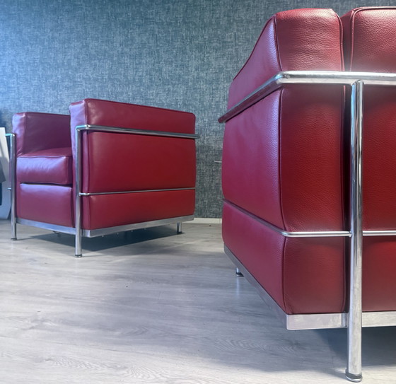 Image 1 of 6 vintage LC2 Le Corbusier stoelen in rood leer, Italië, jaren 80
