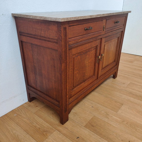 Image 1 of Credenza, cassettiera, comò e mobile da bagno vintage e antichi con piano in marmo.