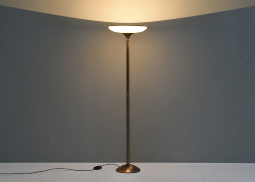 Relco Milano gedraaid messing / opaline glazen vloerlamp - Italië, circa 1970