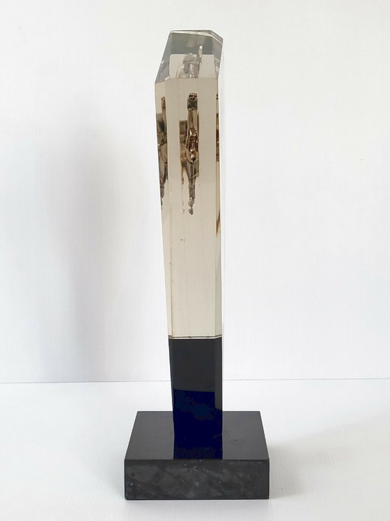 Image 1 of Escultura de un caballo alado, Pegaso, Sagitario, de la década de 1970, resina y mármol.