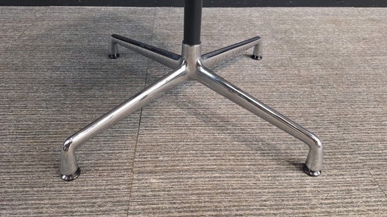 Vitra Eames Segmented Table Besprechungstisch – Plastic, Wood (photo 9 of 12)