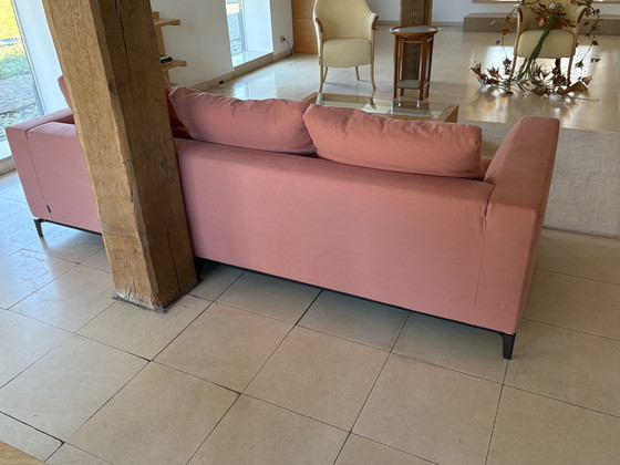 Image 1 of Divano Minotti rosa salmone