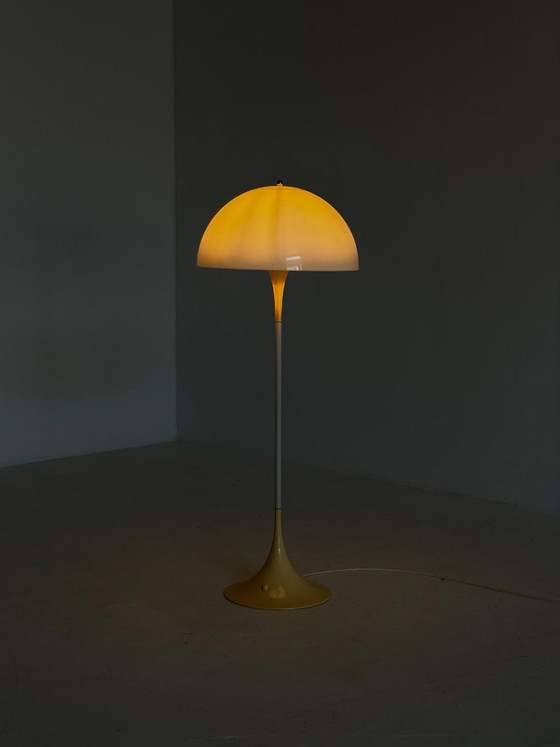 Image 1 of Lámpara de pie Panthella de Louis Poulsen y Verner Panton