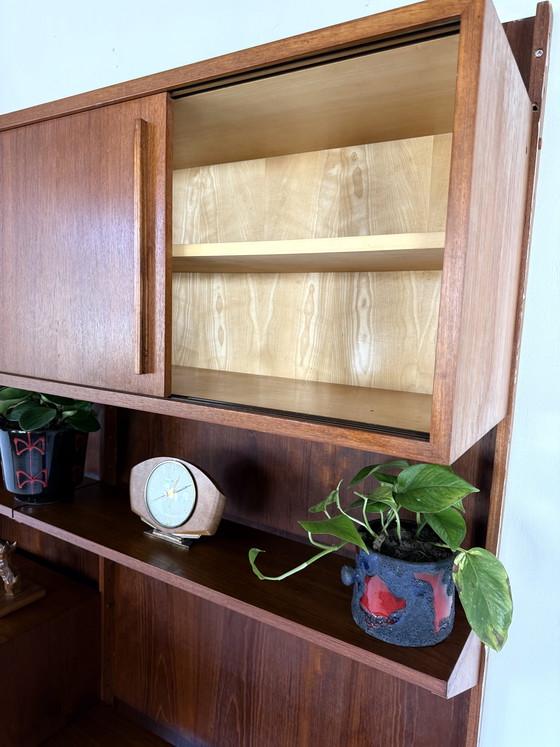 Image 1 of Vintage modulair teakhouten wandsysteem ‘60