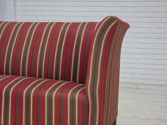 Image 1 of Dänisches 2-Sitzer-Sofa aus den 1960er Jahren, gestreift, rot/mehrfarbig, Möbelwolle