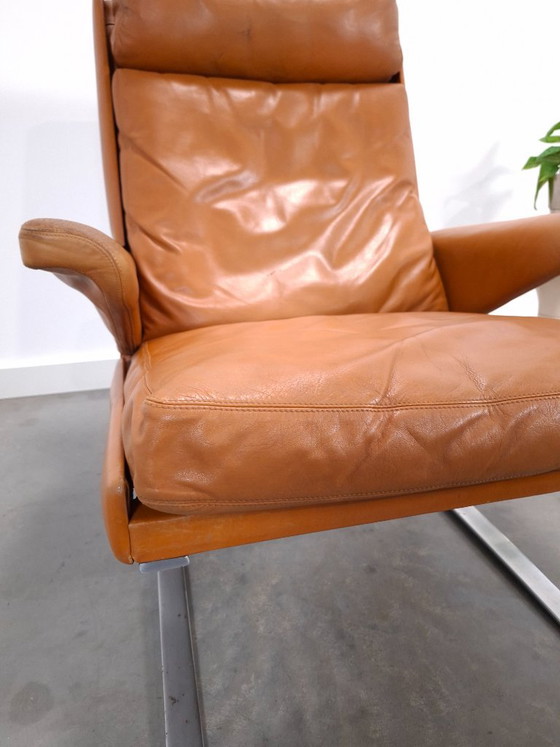Poltrona Vintage COR Swing con pouf, Reinhold Adolf, Pelle Cognac – Poltrone (photo 7 of 22)