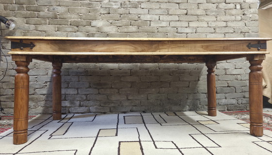 Image 1 of Großer Esstisch aus Massivholz