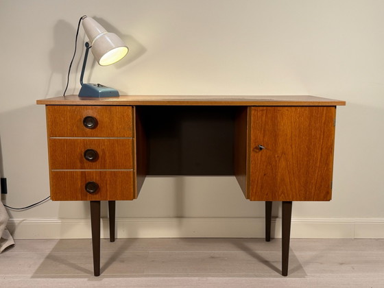 Vintage Teak Desk – 1960s Mid-Century Design – Wood (photo 2 of 8)