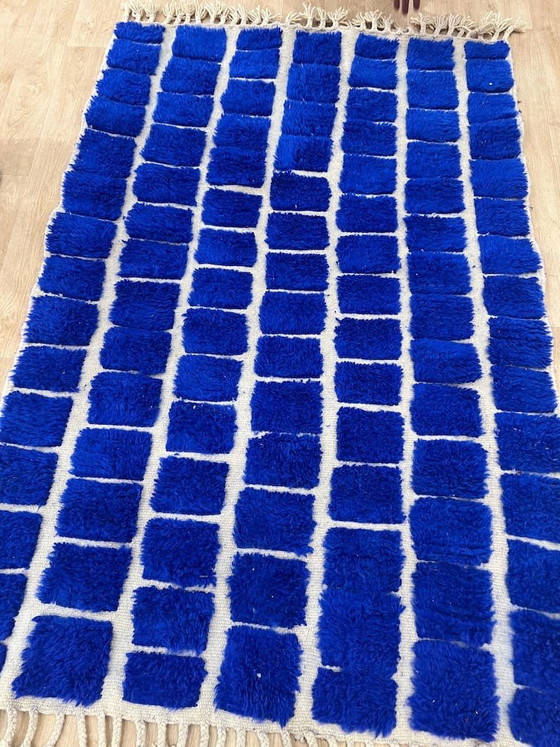 Image 1 of Handmade pure wool rug in blue and white, size 150x250 cm