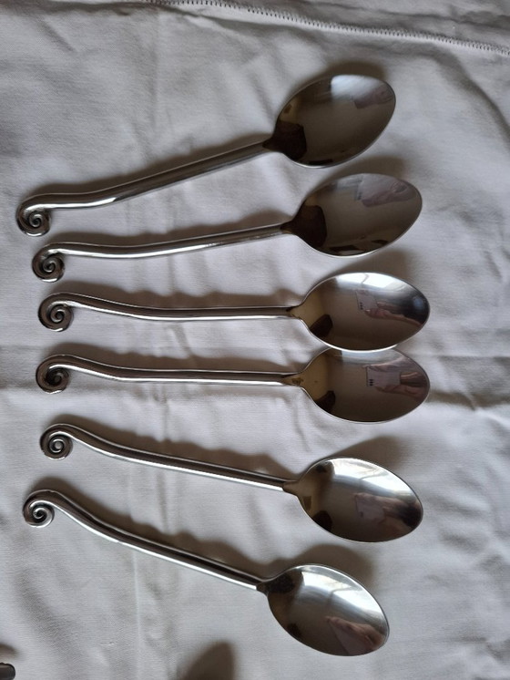 Image 1 of 24 place settings Spiral Whirl