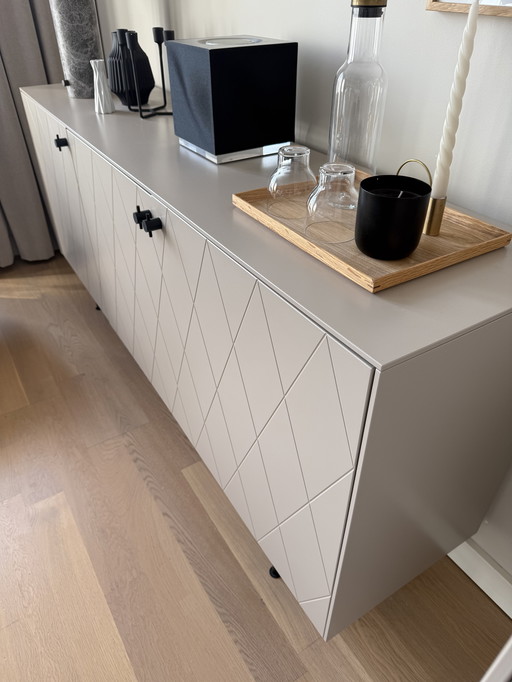 Superfronten Anrichte, mit Besta von Ikea