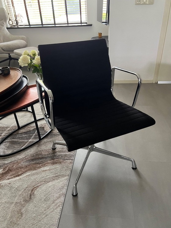 Image 1 of Ensemble de 3 chaises Vitra Aluminium Group EA 108