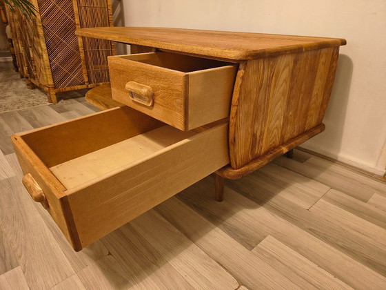 Image 1 of Couchtisch/Fernsehtisch aus massiver Eiche, 1960er Jahre