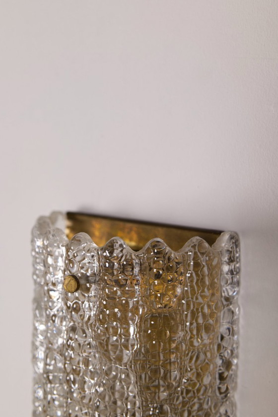 Image 1 of Grande lampada da parete in vetro pressato e ottone, Danimarca, anni '60