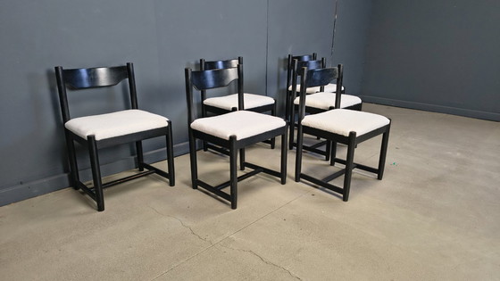 Image 1 of Vintage zwarte houten eetkamerstoelen, jaren 70