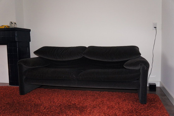 Image 1 of Cassina Maralunga