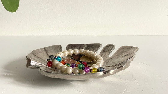 Image 1 of Metal Leaf-Shaped Trinket Tray