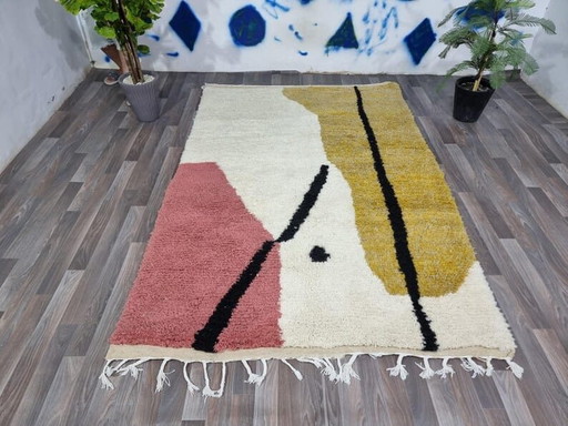 Azilal tapijt met kleurrijke patronen, traditioneel handgemaakt, formaat 1,5/3,5 m – Aime Té (photo 2 of 9)