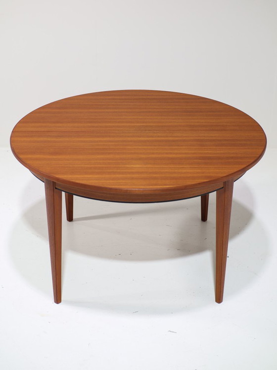 Image 1 of Tavolo da pranzo allungabile Omann Jun 55 in teak, stile vintage danese