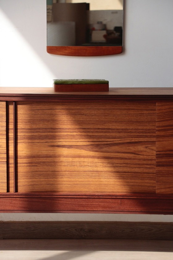 Image 1 of White & Newton Scandinavisch teakhouten dressoir | Vintage design uit de jaren 60