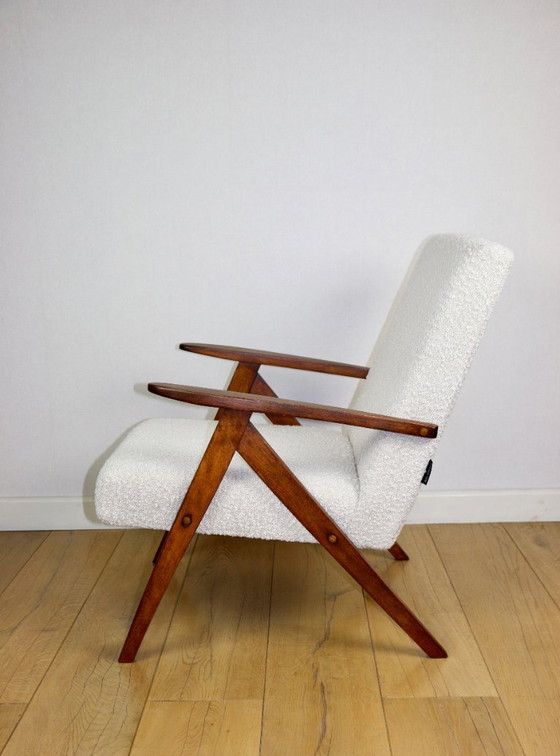 Image 1 of Poltrona vintage B-310 VAR strutturale boucle bianco anni '70 - legno marrone