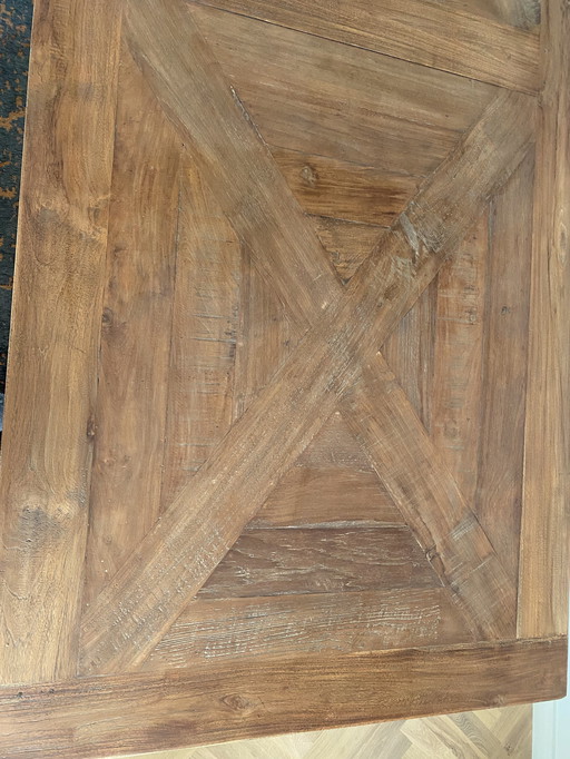 Tavolo da pranzo robusto in teak