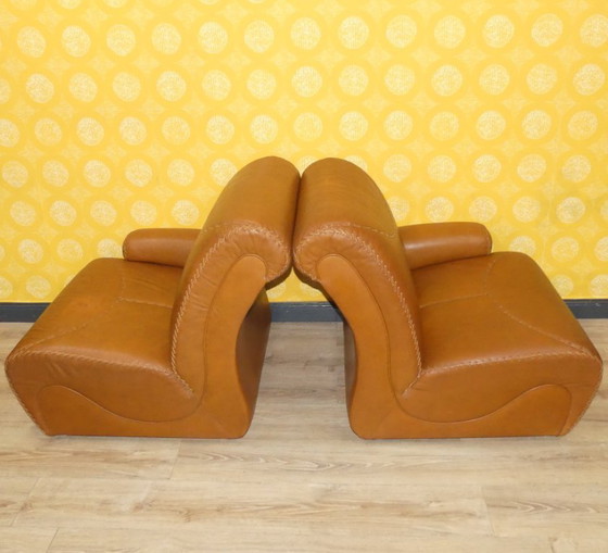 Image 1 of 2 Sitzer Couch Baseball Stil Leder Cognac top Zustand retro vintage 70er Jahre Teil einer GARNITUR modular Armchair karamell joe