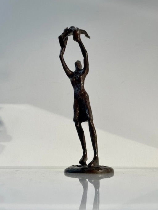 Statue en bronze d'une mère et de son enfant – moderne et expressive