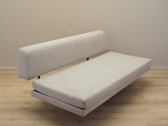 Image 1 of Canapé-lit, design italien, années 1970, fabrication : Italie