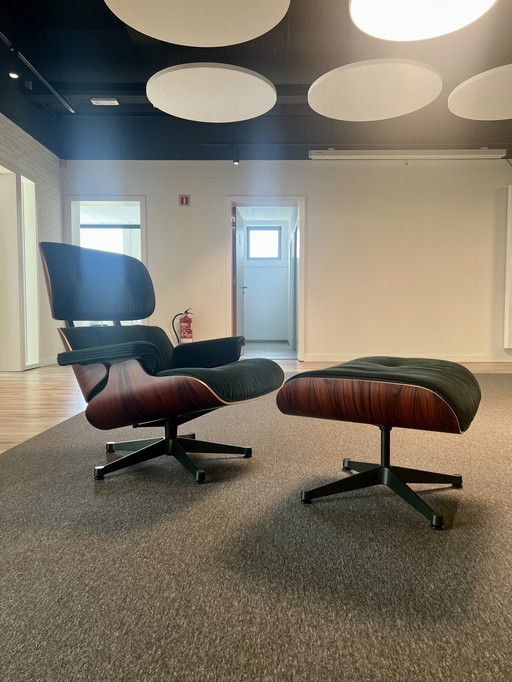 Vitra Eames Lounge Chair met Ottoman Limited edition