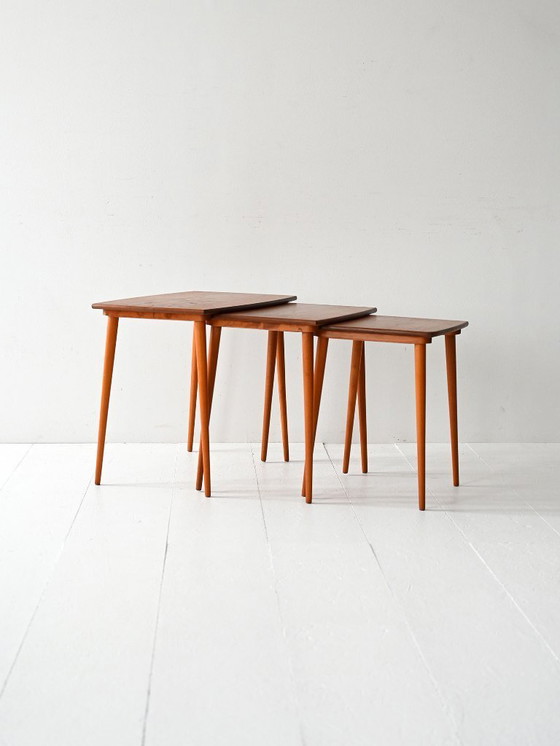 Image 1 of Scandinavische salontafels met schuif- en nesttafels