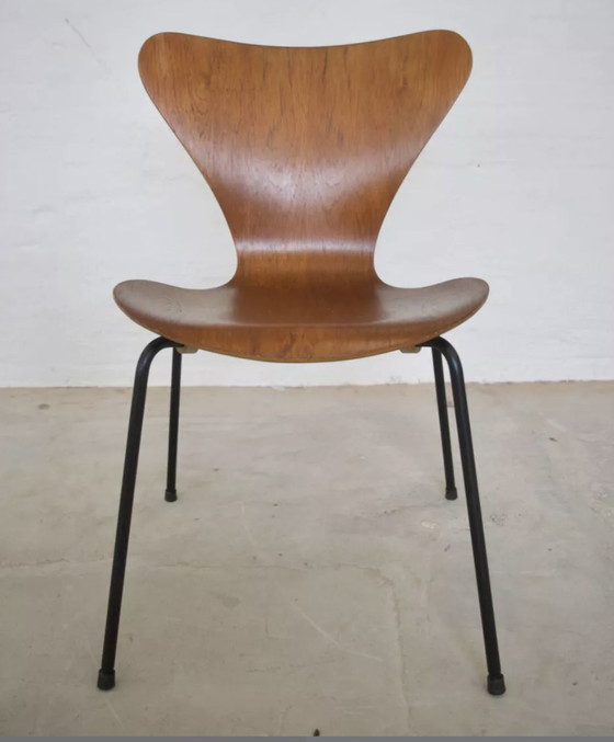 Image 1 of Modell 3107 Esszimmerstühle aus Teakholz von Arne Jacobsen für Fritz Hansen, 3er-Set