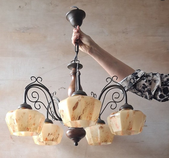 Image 1 of Lámpara de araña Art Déco con pantallas de cristal de uranio