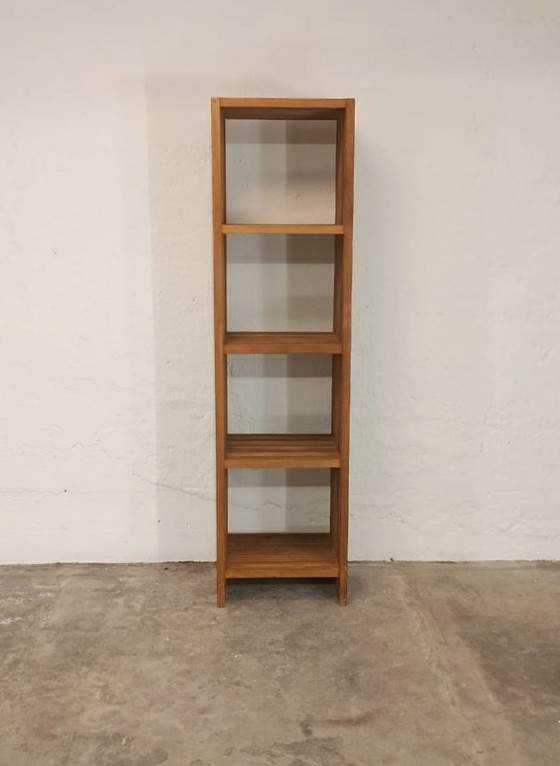 Image 1 of Bibliothèque en bois à lattes