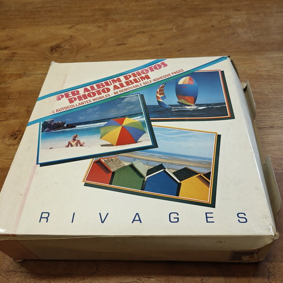 Image 1 of Albums photo vintage neufs de 1988 et 1990 avec boîtes d'origine et étiquettes de prix BEF.