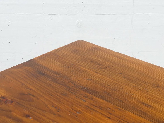 Tavolo da lavoro vintage con piano in legno e gambe nere. – Scrivanie, Wood (photo 6 of 11)