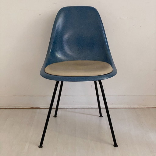 Silla DSX de Charles y Ray Eames, edición Herman Miller