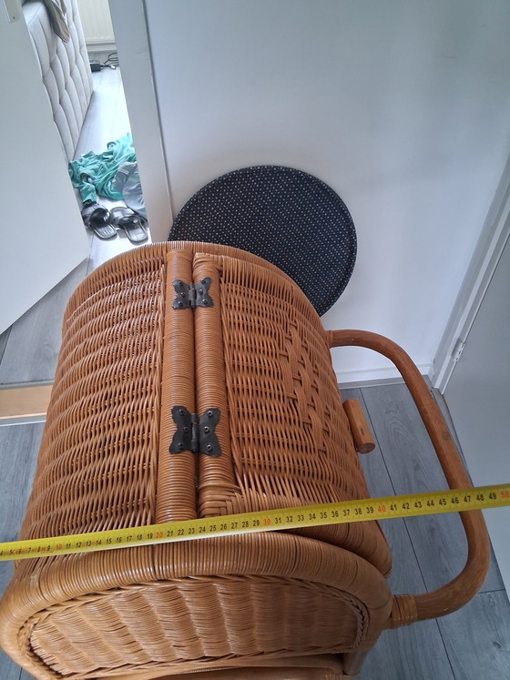 Image 1 of Vintage rotan opberger groot