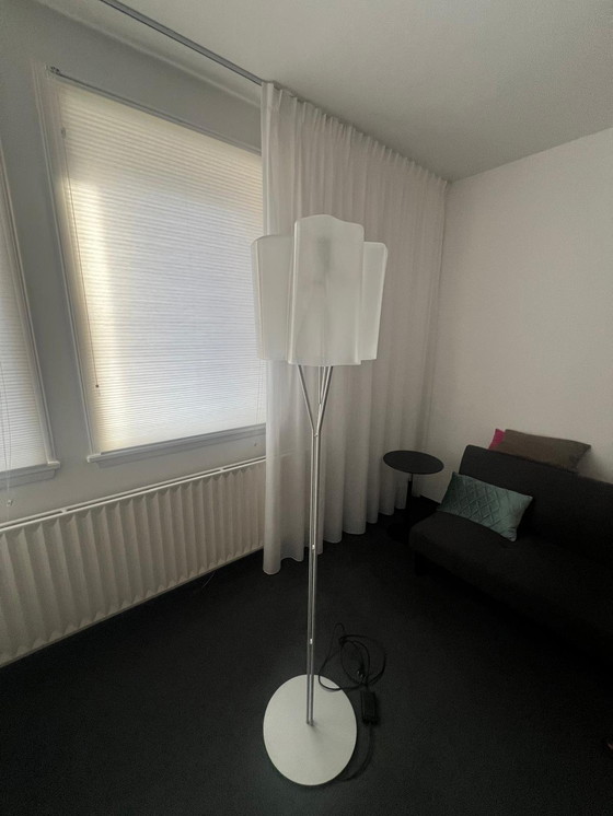 Image 1 of Vloerlamp Artimide Logico design van M. De Lucchi en G. Reichert
