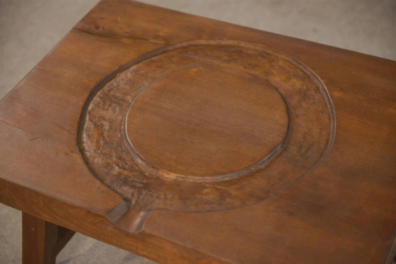 Brutalist coffee table in elm from the 1950s. – Wood (photo 2 of 12)