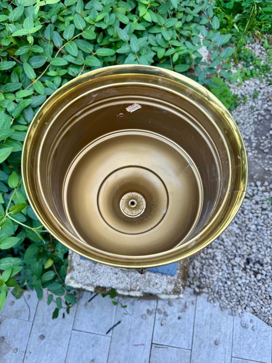 Grande fioriera barocca in ottone su piedistallo – Oggetti decorativi (photo 8 of 10)