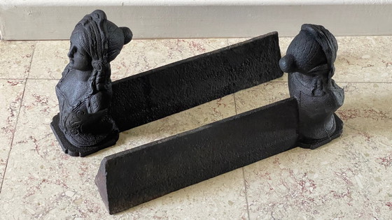 Image 1 of Perros de bomberos de hierro fundido antiguos para apartamentos