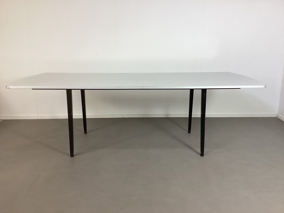 Image 1 of Ahrend de Circel 60's Achteckiger Esstisch Entwurf Friso Kramer