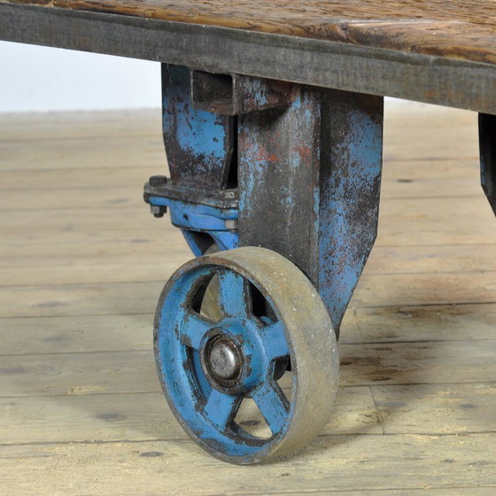 Mesa de centro industrial, años 60, Mesas de centro, Madera, Metal, Marrón, Vintage (foto 10 de 11)