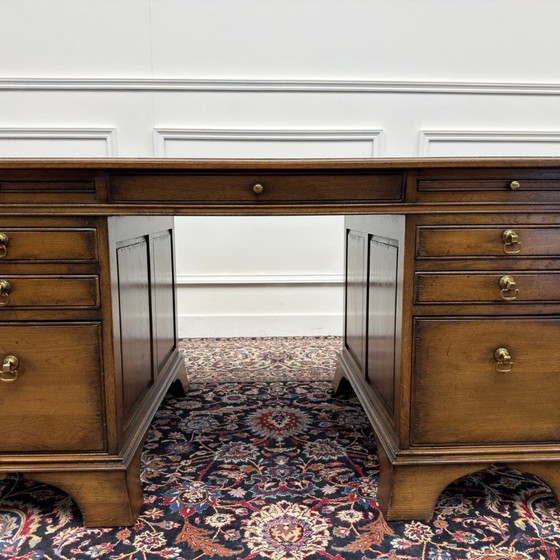 RAC Engels Chesterfield Bureau Groen Leder Eik – Royal Antique Collection, Leather, Wood (photo 10 of 20)