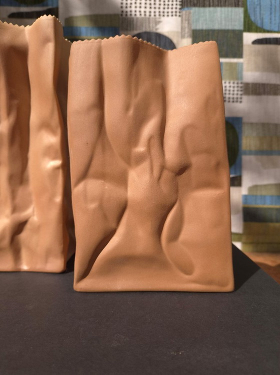 Rosenthal: Set of 2 "Paper Bag" Vases (Tapio Wirkkala) – Porcelain (photo 11 of 12)